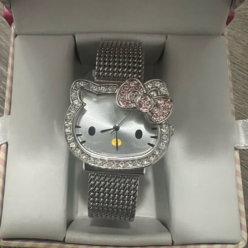 Hello Kitty Sanrio silver watch